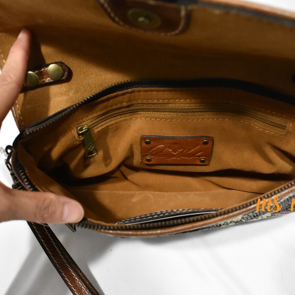 NWT Patricia Nash Crossbody Clutch - Picture 6 of 8